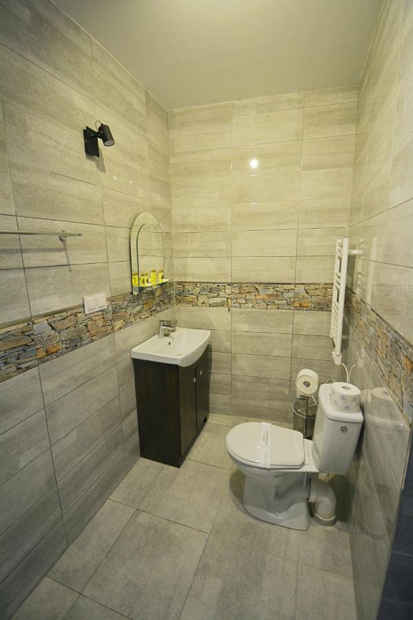 Hotel Awis Kutno Kültér fotó